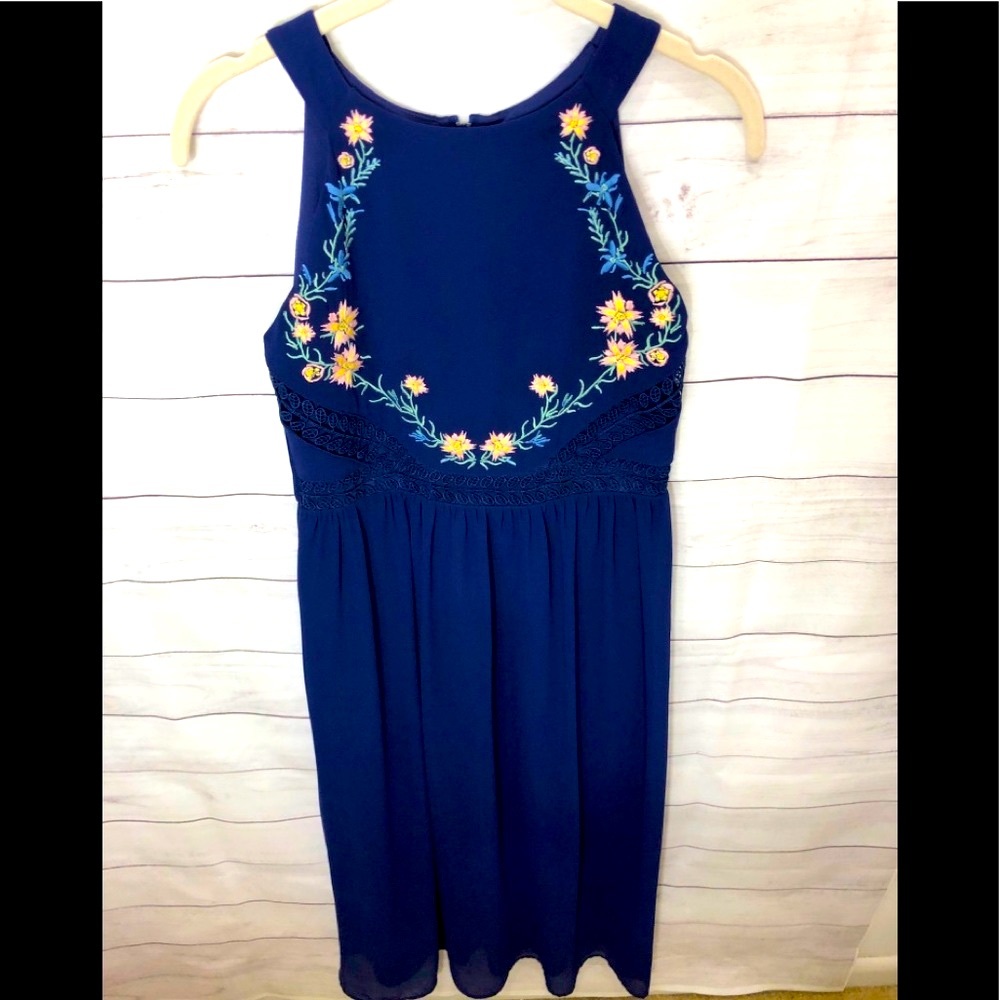 New IZ Byer Girl Sleeveless Navy Dress With Embroidered Flowers